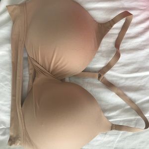 Like new VS Uplift No Wire Bra